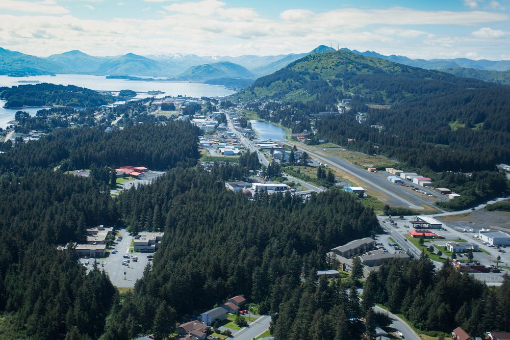 https://assets.mymaggie.ai/uploads/Cover_Kodiak_0d6950f5c2.jpg local