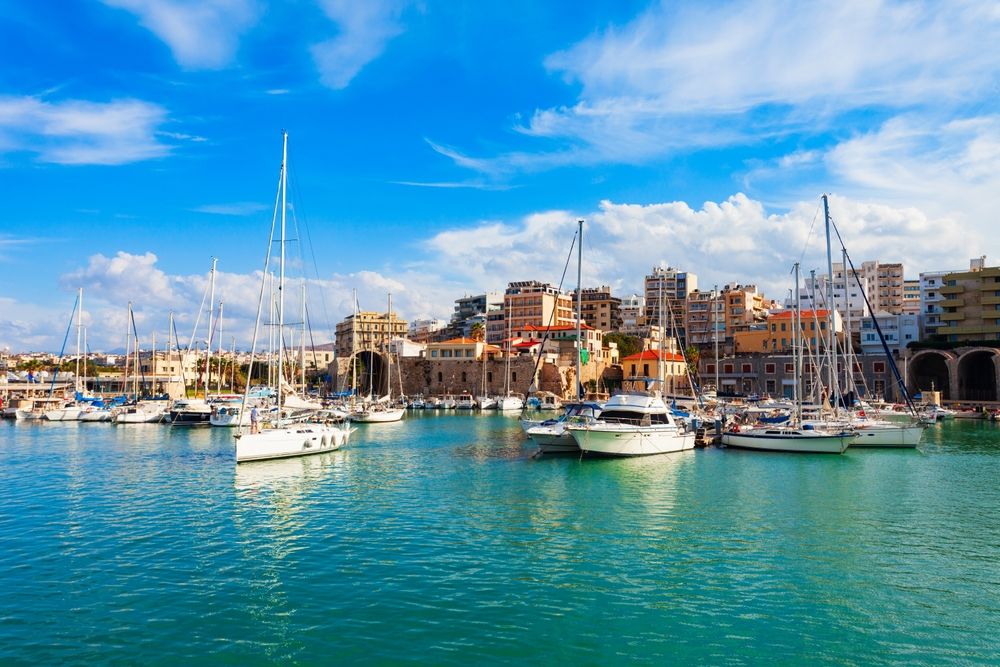 https://assets.mymaggie.ai/uploads/Crete_Heraklion_Cover_379d1f0013.jpg local